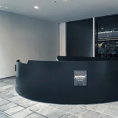 マスターウォール銀座本店の別館の外観写真